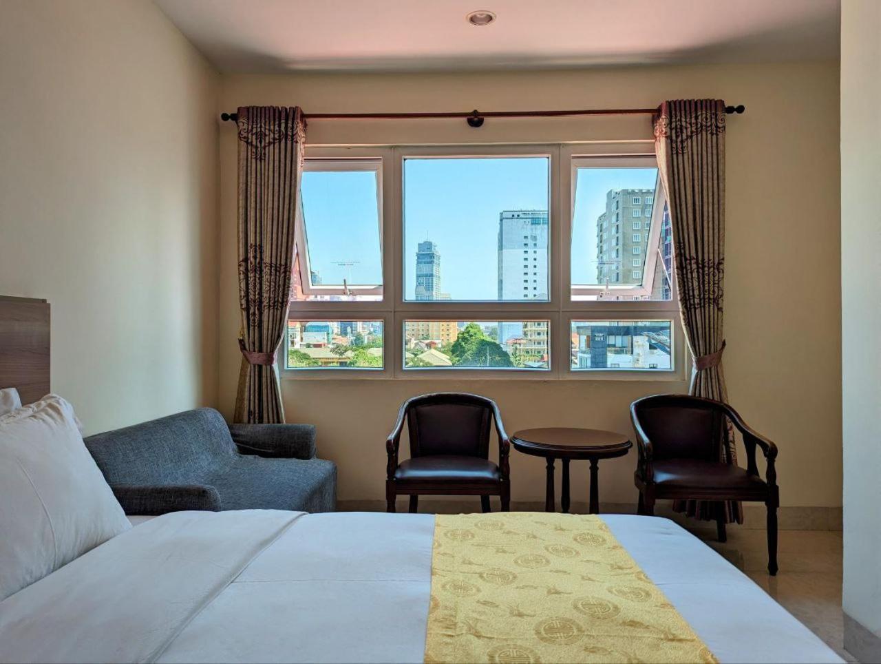 中青秋果酒店 True Go Hotel Пномпень Екстер'єр фото